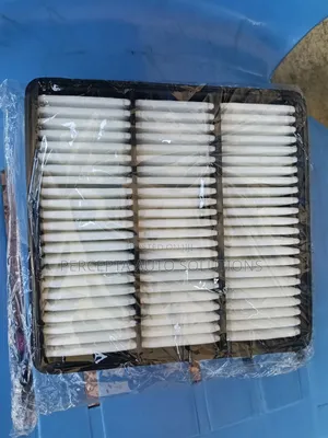 Mitsubishi Air Filter for Lancer, Pajero IO, Colt, Galant, Mirage