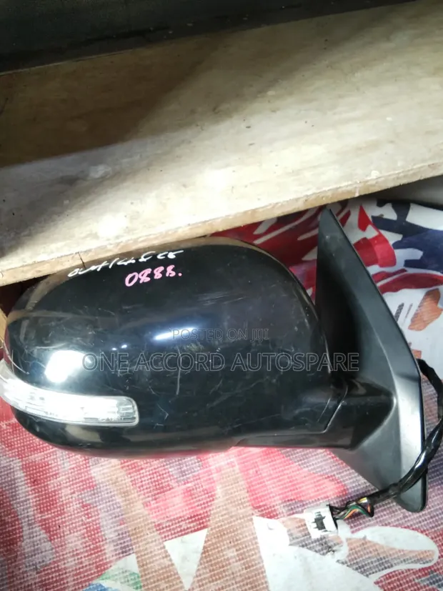Mitsubishi Outlander/RVR Side Mirror with Indicator (Used) - 1