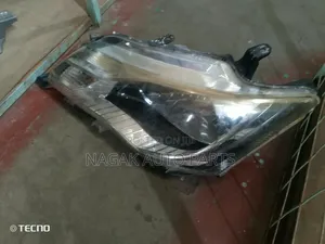 Toyota Fielder 2012 Headlights (Non-Xenon)