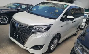 Toyota Esquire 1.8 FWD Hybrid (7 Seater) 2019 Nyeupe