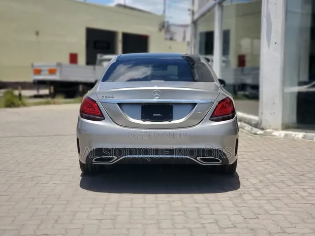 Mercedes-Benz C200 Laureus Edition 2020 - 1