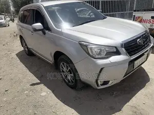 Subaru Forester 2016 Nyeupe