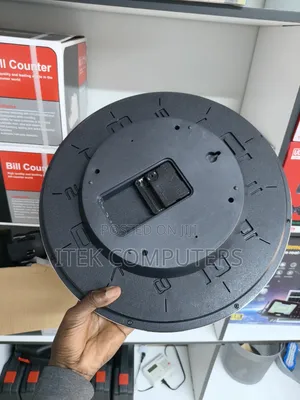 Kamera ya CCTV ya Saa ya Ukutani Isiyo na Waya kwa Ulinzi wa Nyumbani