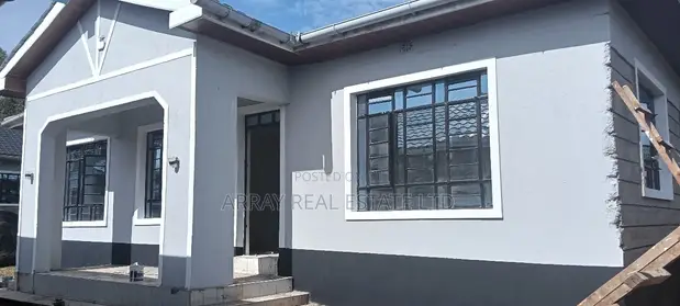 3 Bedroom Bungalow for Sale in Karai - 1