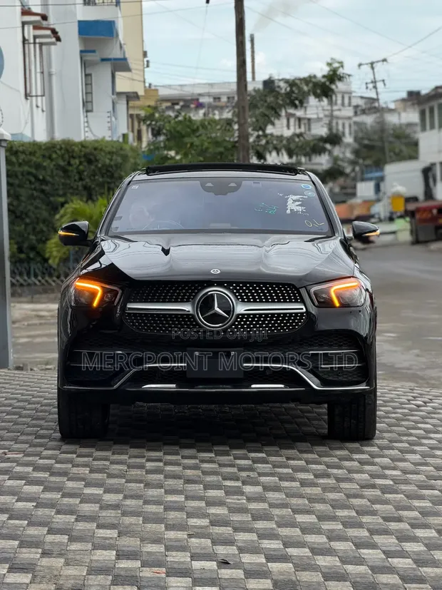 Mercedes-Benz GLE 400d 4MATIC 2020 - Matt Black - 1