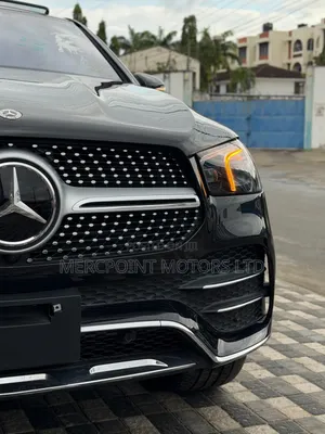 Mercedes-Benz GLE 400d 4MATIC 2020 - Matt Black