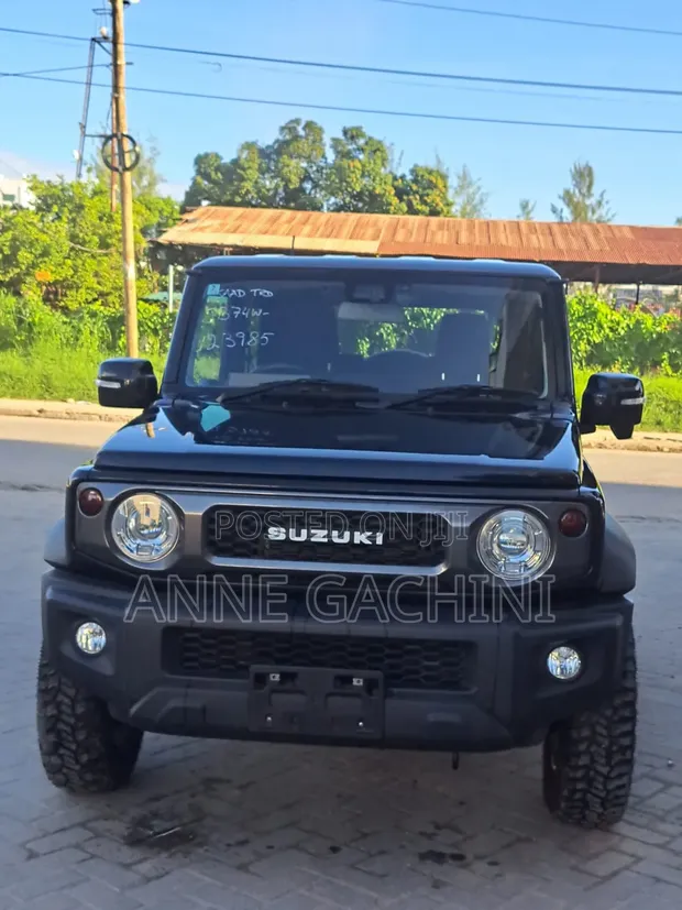 Suzuki Jimny 2019 Nyeusi - 1
