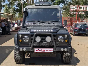 Land Rover Defender 2004 Nyeusi