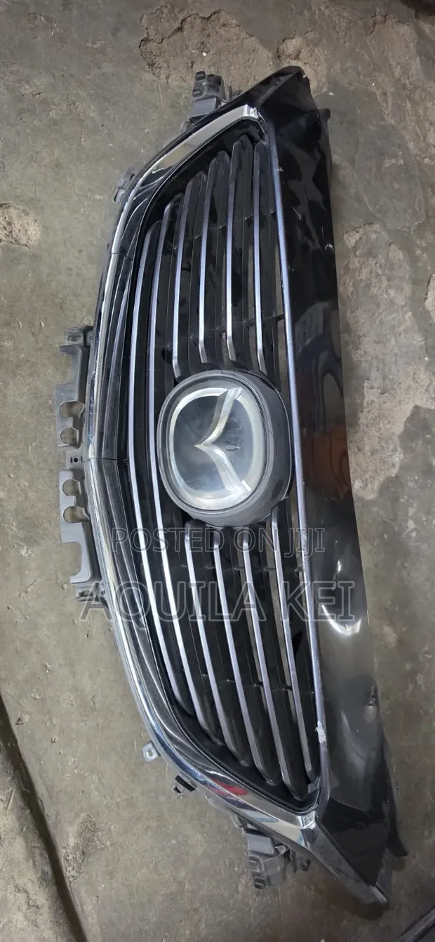 Grille ya Mbele ya Mazda Atenza 2017 - 1