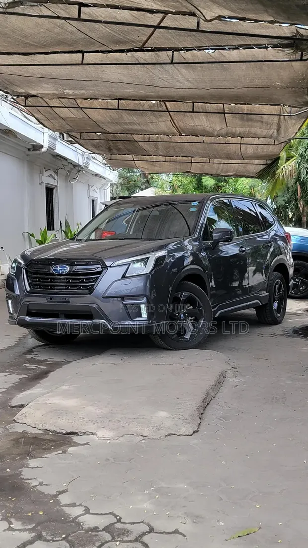 Subaru Forester Premium 2021 Gray - 1
