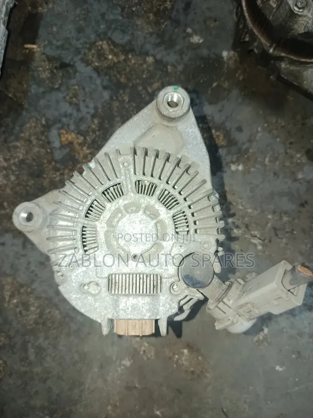 Alternator ya Mazda Atenza (PE Engine) - 1