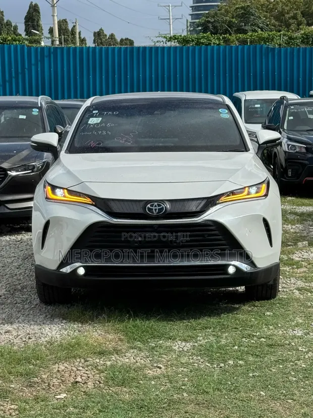 Toyota Harrier 2.0 4WD 2020 Nyeupe - 1