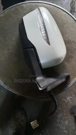 Nissan X-Trail NT32 Left Side Mirror (Used, Ex-Japan)
