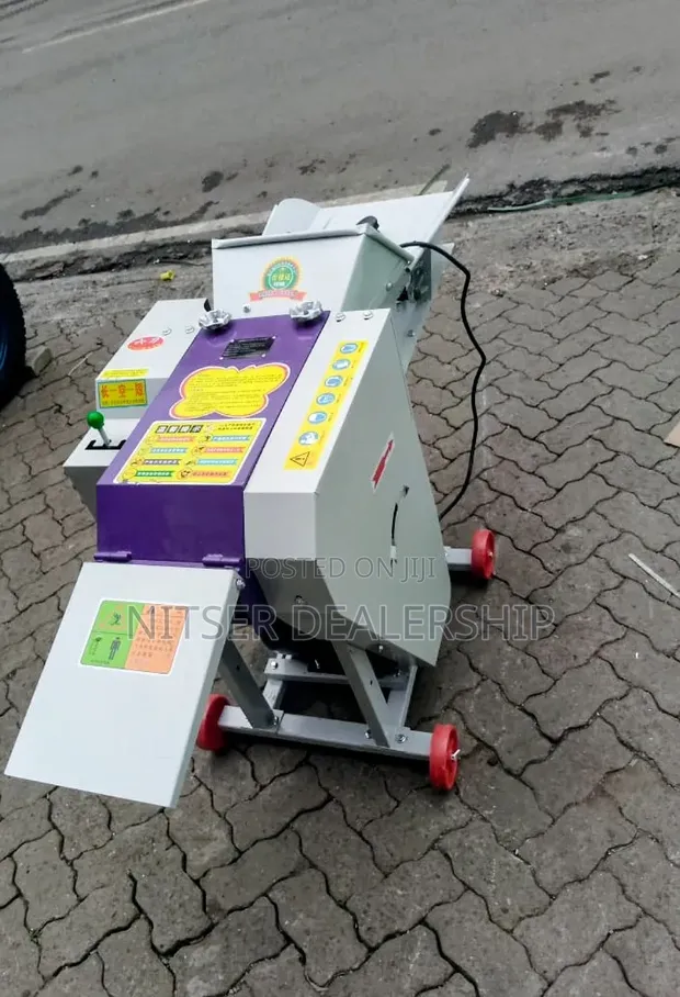 600kg/Hr High Speed Chaff Cutter with 7.5hp Gasoline Engine - 1