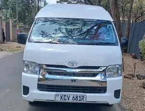 Toyota HiAce 2019