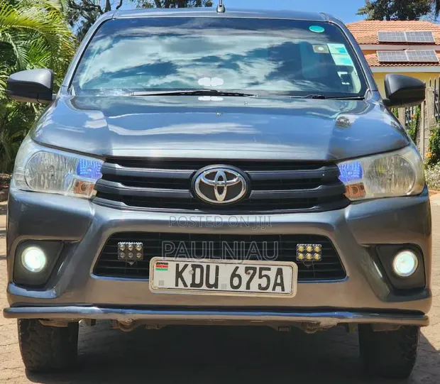 Toyota Hilux 2018 - 1
