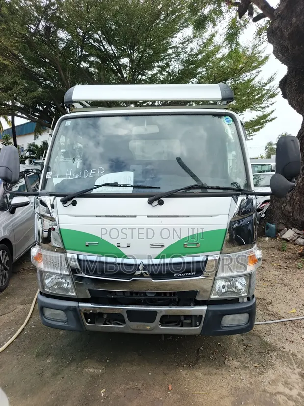 2021 Mitsubishi Fuso Canter Mini Truck - 1