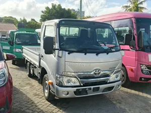 2022 Toyota Dyna Rigid Truck - Silver