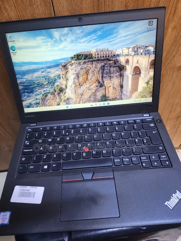 Lenovo ThinkPad X270 Laptop 8GB RAM, 256GB SSD - 1
