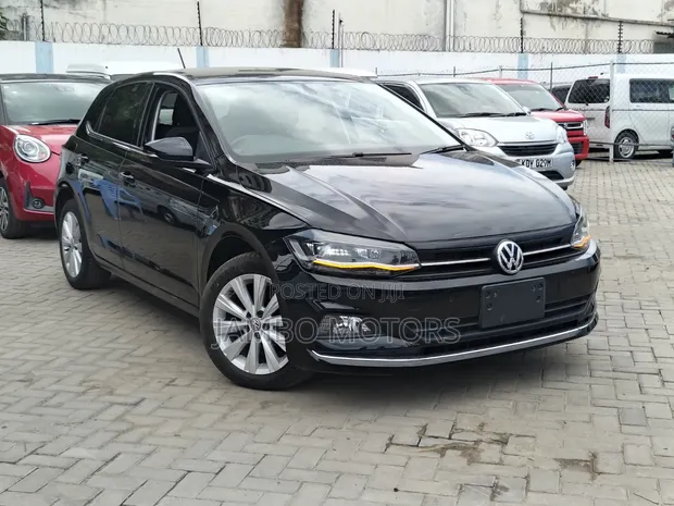 Volkswagen Polo 2021 Black - 1