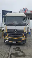 Mercedes-Benz Actros MP4 Tractor Unit - 3