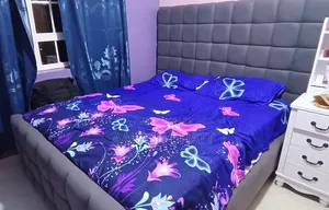 Kitanda cha Upholstered cha Grey 5x6