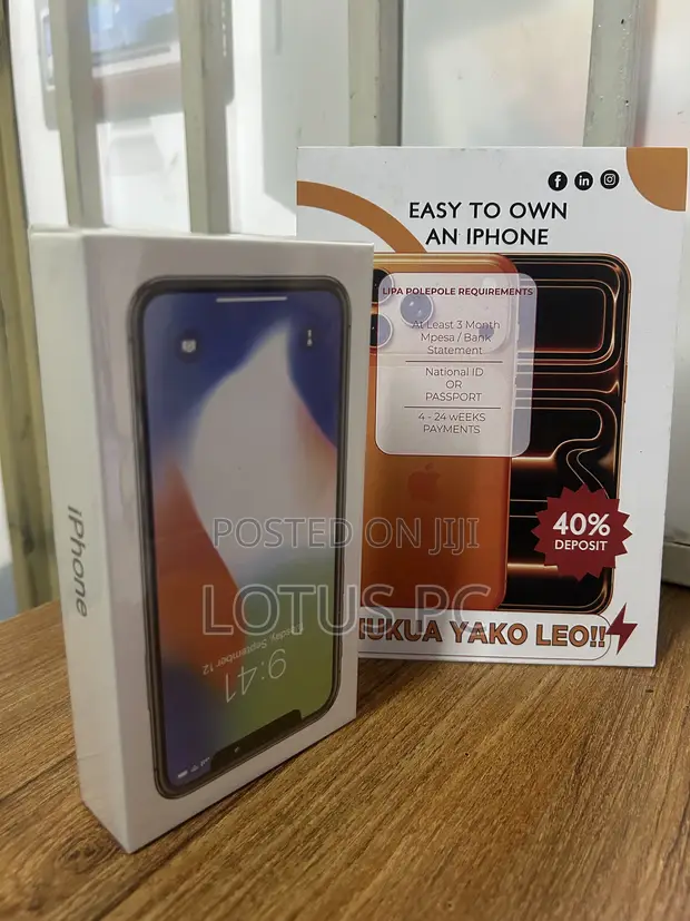 New Apple iPhone X 256GB Silver - 1