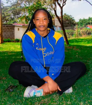 Mhitimu wa Operesheni za Utalii na Safari | Huduma kwa Wateja