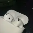 Apple AirPods Pro (Kizazi cha 4) - 2