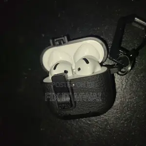 Apple AirPods Pro (4th Gen)