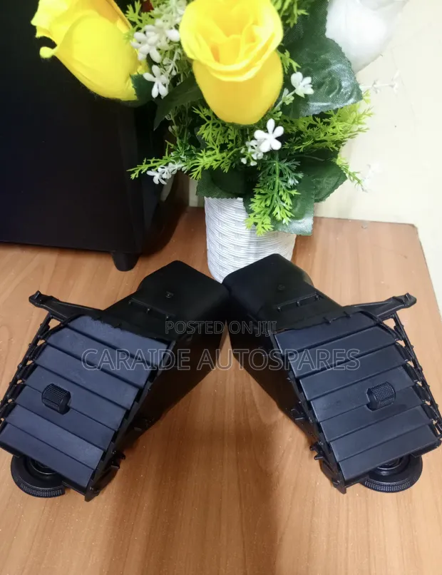 Vents za Toyota Hilux Revo - Zilizotumika - 1