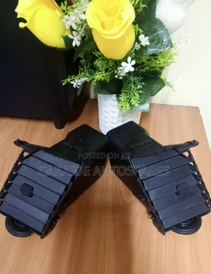 Vents za Toyota Hilux Revo - Zilizotumika