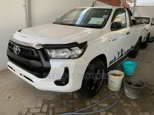 Toyota Hilux Revo Single Cab 2.4 Diesel RWD 2019