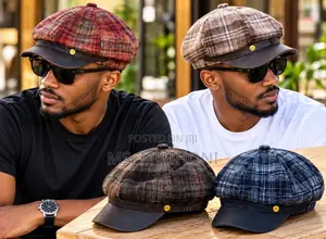 Kofia ya Habari ya Plaid na Kifuniko cha Faux-Leather
