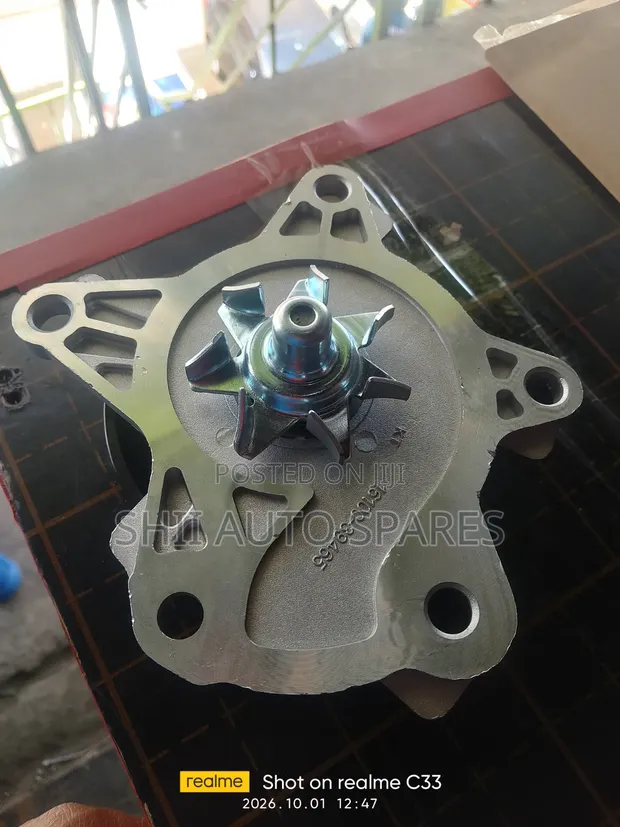 Pampu ya Maji Mpya kwa Injini za Toyota 2ZR, 3ZR - 1