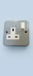 Socket Moja ya Metallic - 1
