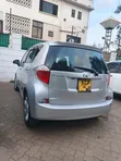 Toyota Ractis 2010 Grey - 5
