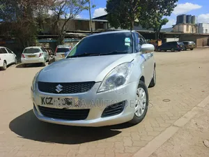 Suzuki Swift 2013 Nyeupe