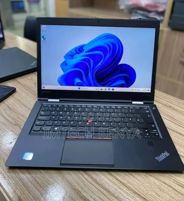 Lenovo ThinkPad X1 Carbon Laptop - 1