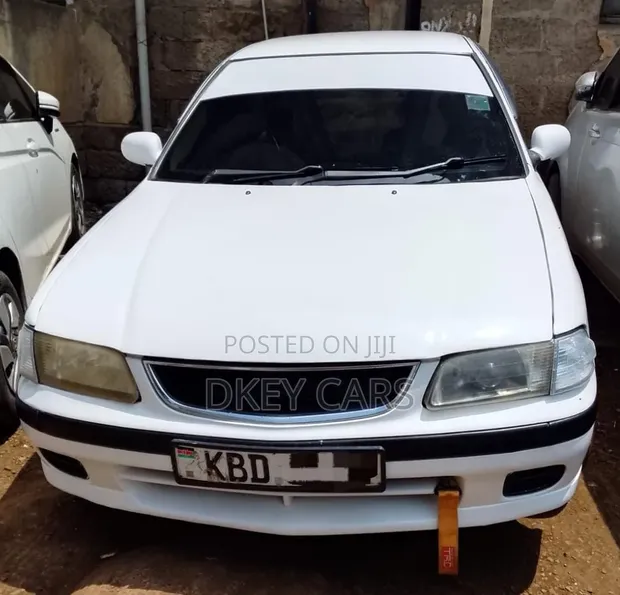 Nissan FB15 2003 White - 1