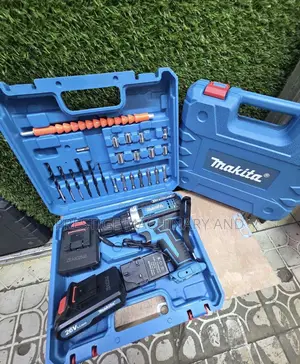 Bosch Cordless Drill Set / Makita Drill Zinazochajiwa