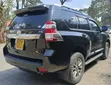 Toyota Land Cruiser Prado 2.7 2017 Nyeusi Matt - 2