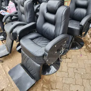 Kinyozi Chair Mpya Kabisa