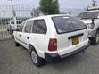 Toyota Corolla 1999 White - 3