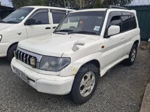Mitsubishi Pajero Junior 1998 SUV
