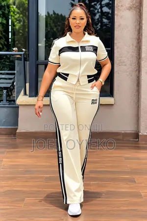 Tracksuits za Polo Zenye Ubora - Mpya Kabisa