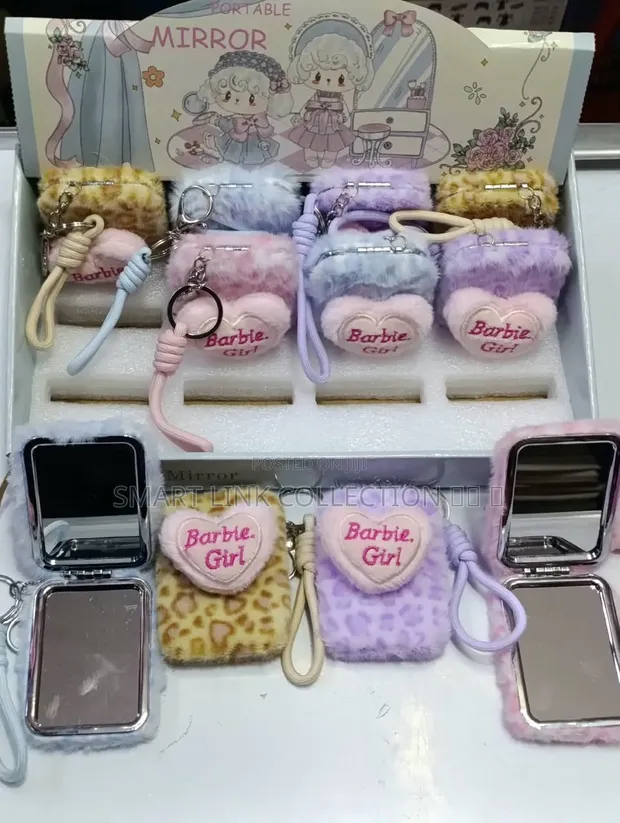 Kioo cha Pocket Kinachobebeka na Mfuko wa Plush wa Moyo - 1