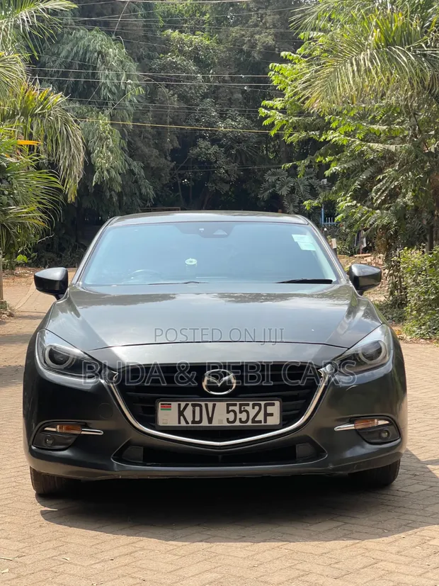 Mazda Axela 2018 Gray - 1