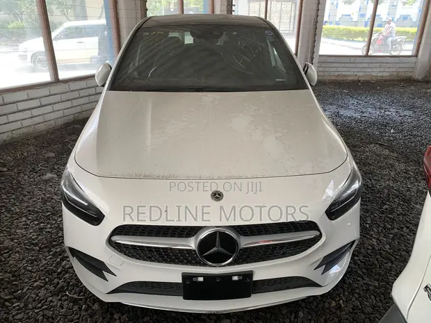 Mercedes-Benz B-Class B180 Petrol 2019 Sunroof - 1
