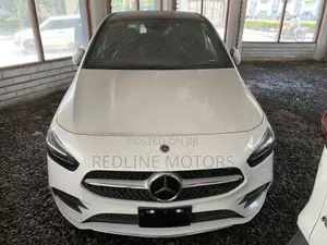 Mercedes-Benz B-Class B180 Petrol 2019 Sunroof